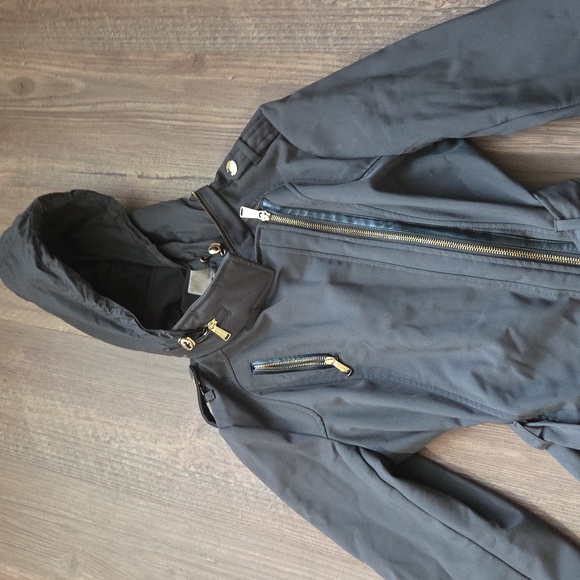 Michael Kors Womans Raincoat - Picture 2 of 5